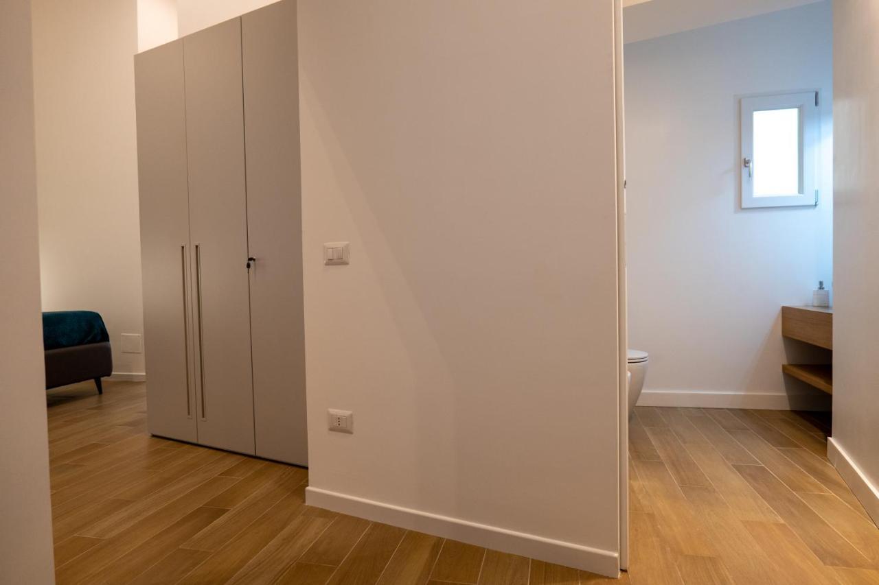 Ferienwohnung Relais Palazzo Olimpia - Corso Vittorio Emanuele Salerno Exterior foto